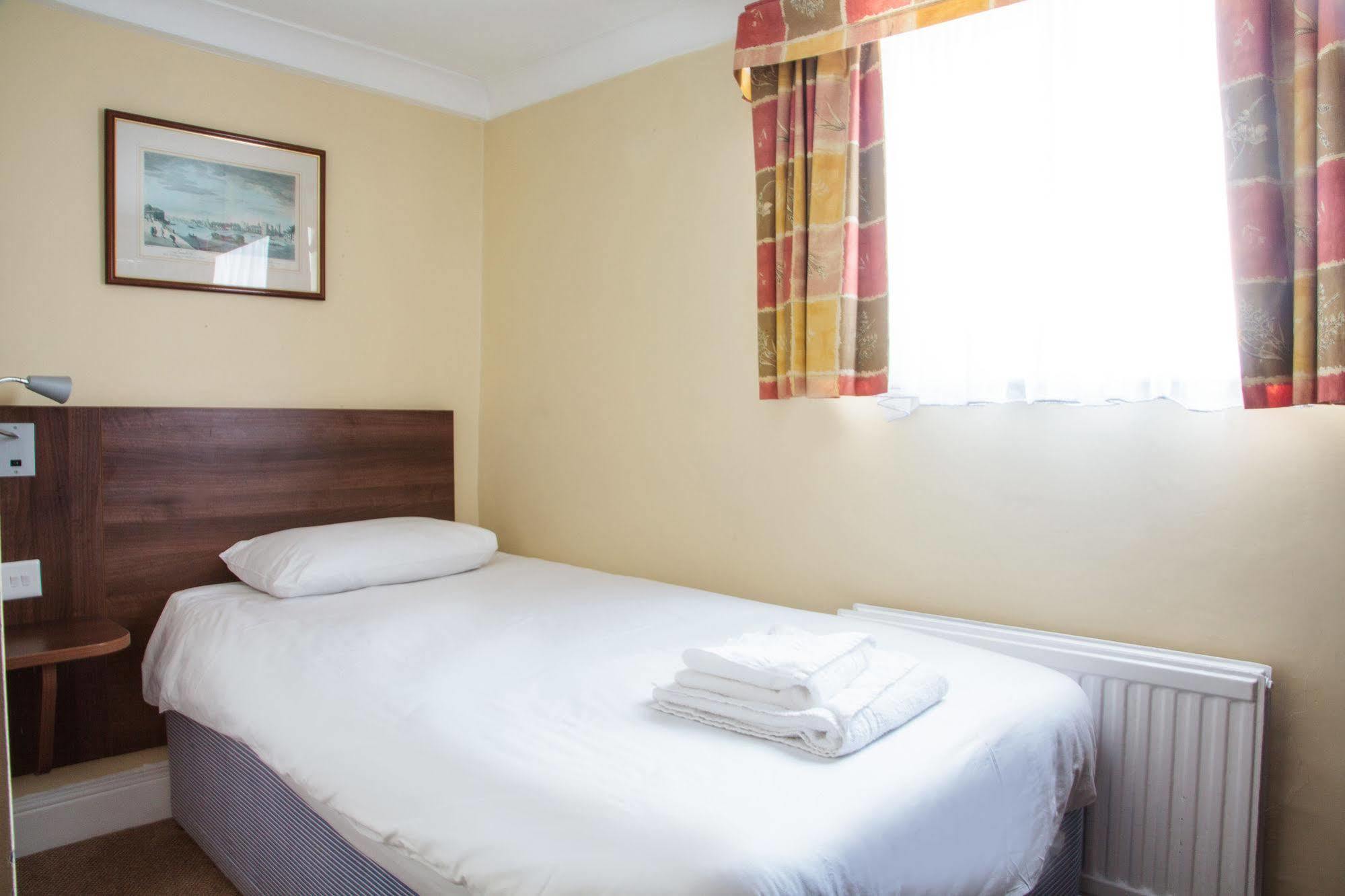 Victoria Inn Londra Dış mekan fotoğraf