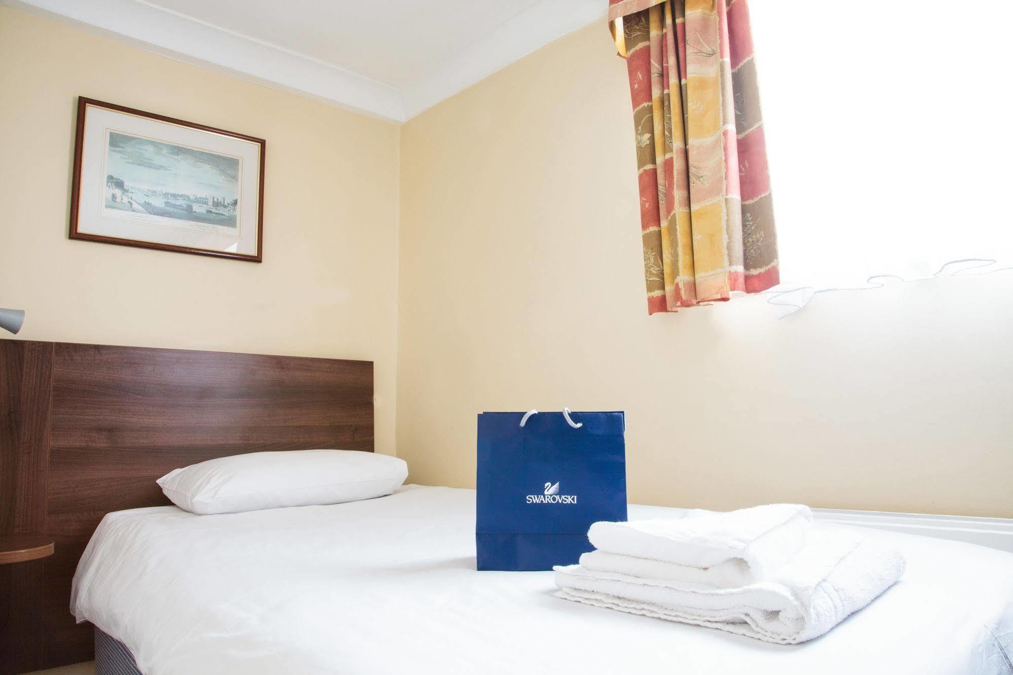 Victoria Inn Londra Dış mekan fotoğraf